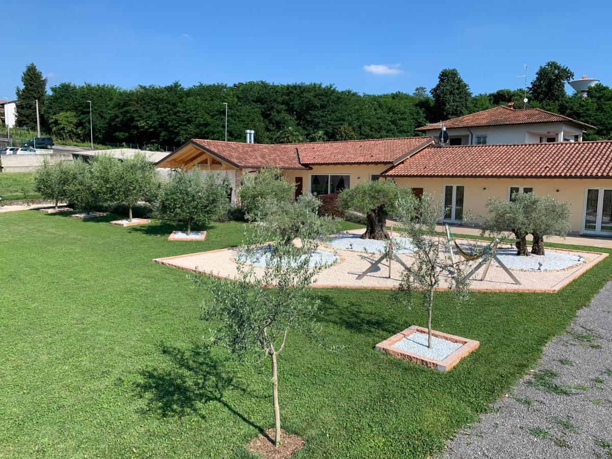 B&B Alciliegio Casnate Con Bernate Екстериор снимка